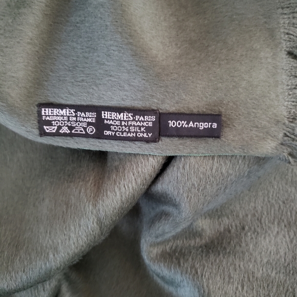 HERMES GREEN PRINTED Angora Silk Scarf Authentic - Picture 2 of 7
